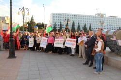 3_МИТИНГ_Обрад_МАРИЙ УШЕМ_2_Плакат_ВАСЛИ_ИРГА_27 авн 2015_0139